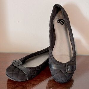 Gently loved, So flat shoes with buckle. Color black